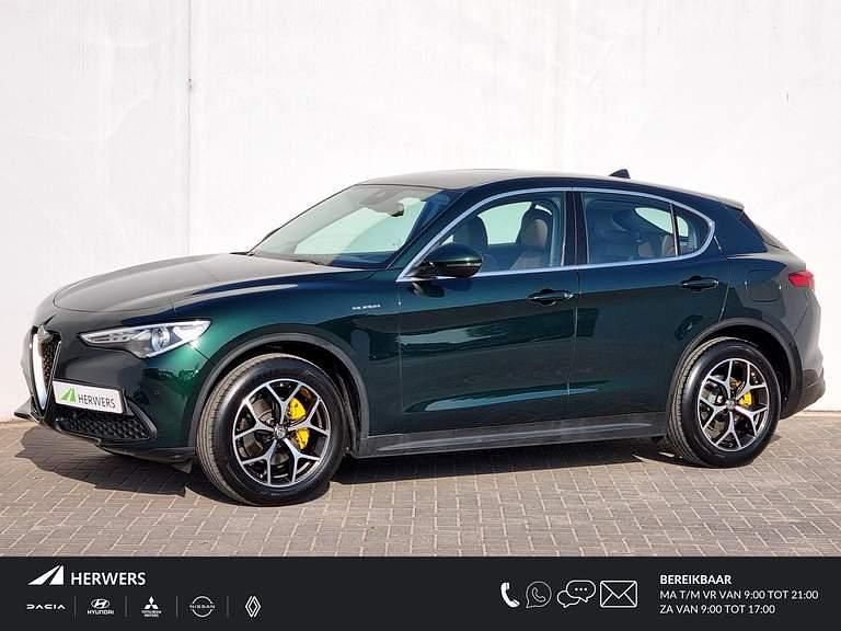 Groen Gebruikt 2021 Alfa Romeo Stelvio SUV | € 38.785 (Eerlijke prijs) - Afbeelding 1/4