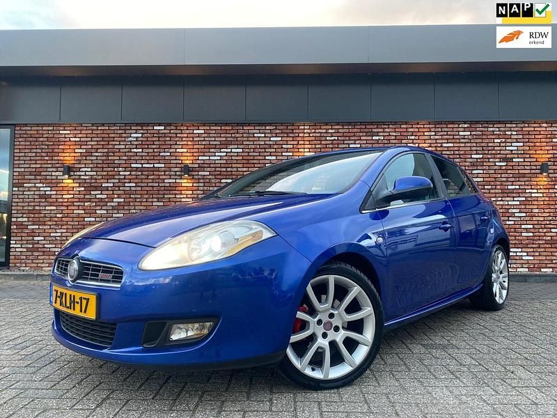 Blauw Gebruikt 2009 Fiat Bravo Sport Hatchback | € 3.450 (Eerlijke prijs) - Afbeelding 1/4