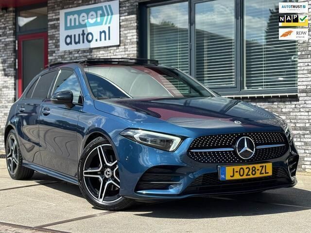 Blauw Gebruikt 2020 Mercedes A180 AMG Hatchback | € 24.945 (Goede deal) - Afbeelding 1/4