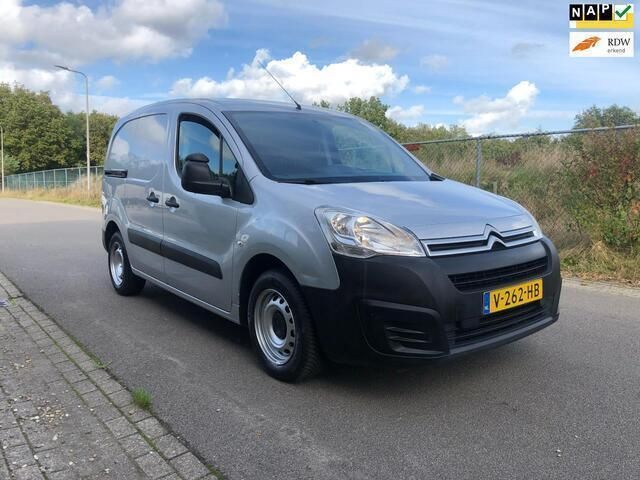Zilver Occasion 2017 Citroën Berlingo MPV | € 5.550 (Eerlijke prijs) - Afbeelding 1/4