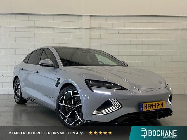 , metallic lak Gebruikt 2025 BYD Seal Design Sedan | € 48.900 (Eerlijke prijs) - Afbeelding 1/4