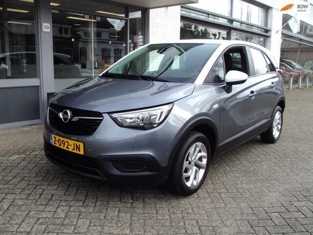Grijs Gebruikt 2018 Opel Crossland X Innovation SUV | € 16.450 (Iets duurder) - Afbeelding 1/4