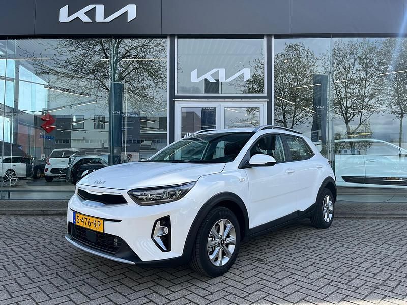 Wit Gebruikt 2023 Kia Stonic SUV | € 19.245 (Goede deal) - Afbeelding 1/4