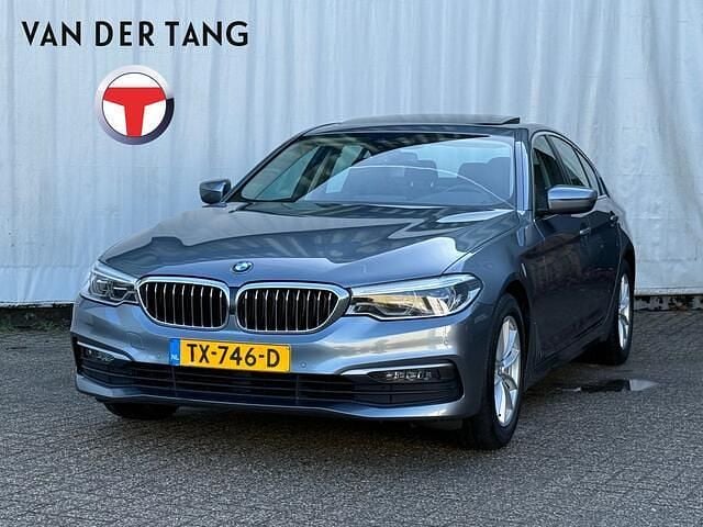 Grijs Occasion 2018 BMW 520 Executive Sedan | € 22.695 (Goede deal) - Afbeelding 1/4