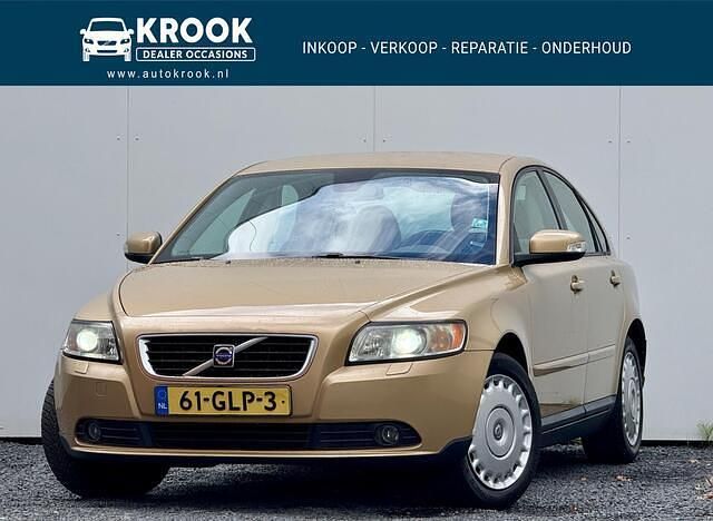 Geel Gebruikt 2008 Volvo S40 Sedan | € 3.900 (Iets duurder) - Afbeelding 1/4