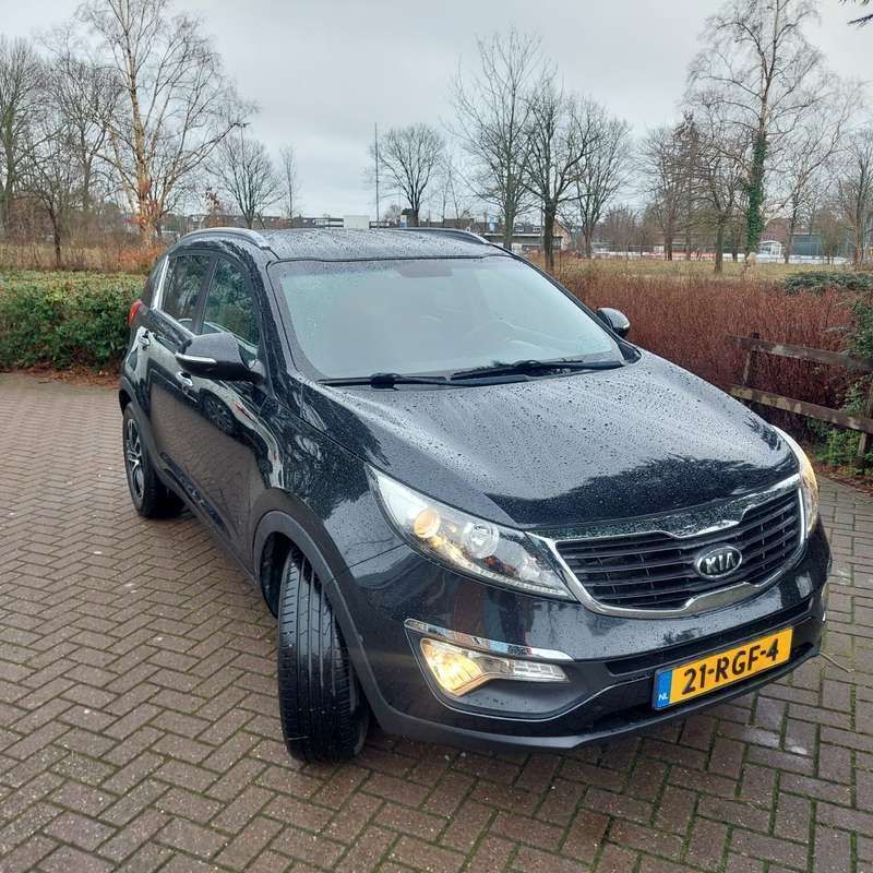 Zwart Gebruikt 2011 Kia Sportage Plus SUV | € 8.000 (Eerlijke prijs) - Afbeelding 1/4