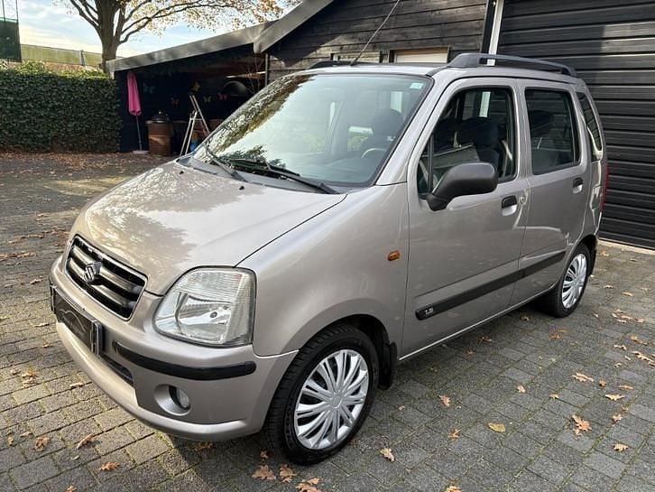 Gebruikt 2004 Suzuki Wagon R+ Stationwagen | € 2.750 (Eerlijke prijs) - Afbeelding 1/4