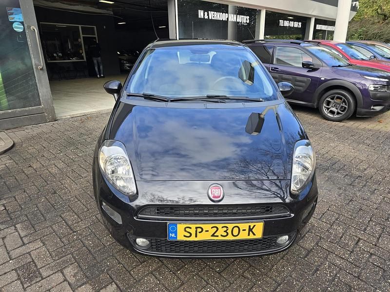 Occasion Fiat Punto Street 69 PK (50 kW) 2015 Zwart Hatchback