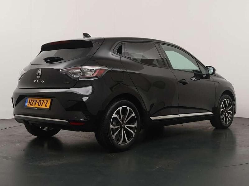 Nieuw Renault Clio V Techno 143 PK (105 kW) 2025 Noir étoilé gne Hatchback