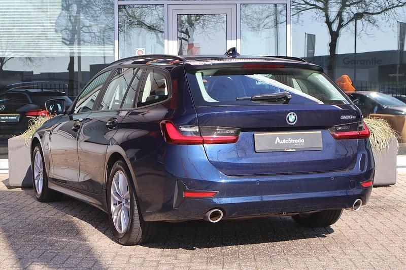 Occasion BMW 320e 163 PK (119 kW) 2022 Blauw (metallic) Stationwagen