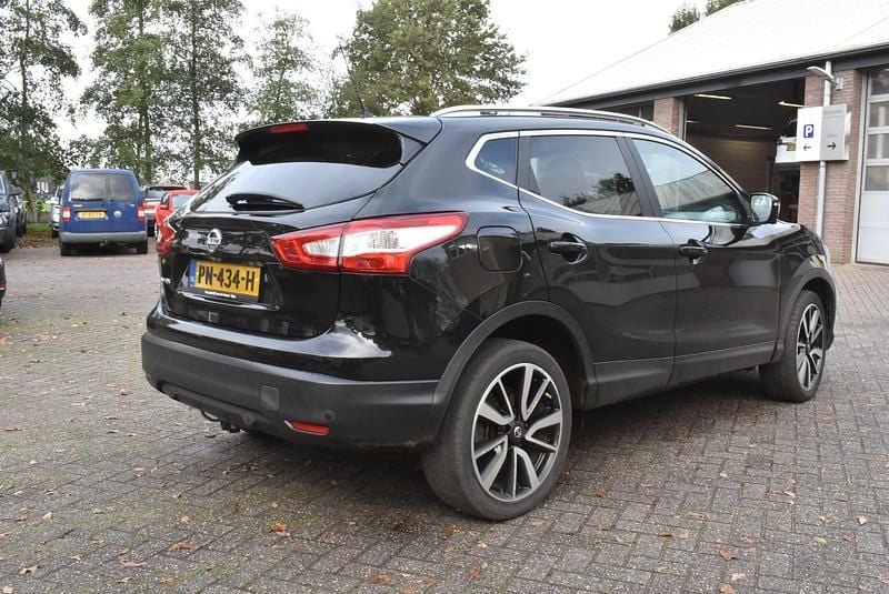 Occasion Nissan Qashqai Tekna 116 PK (85 kW) 2017 Zwart SUV