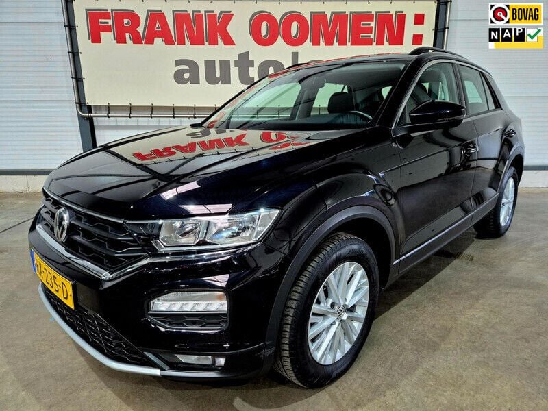 Zwart Gebruikt 2018 VW T-Roc Style SUV | € 19.450 (Eerlijke prijs) - Afbeelding 1/4