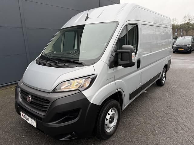 Occasion Fiat Ducato 141 PK (103 kW) 2021 Zilver (metallic) Van