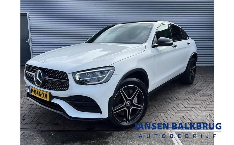 Wit Gebruikt 2021 Mercedes GLC300 AMG Coupé | € 47.900 (Goede deal) - Afbeelding 1/4