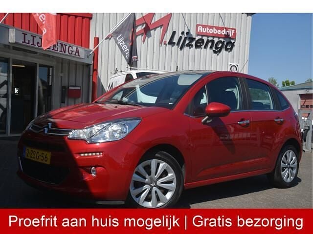 Rood Gebruikt 2015 Citroën C3 PureTech Hatchback | € 6.400 (Eerlijke prijs) - Afbeelding 1/4