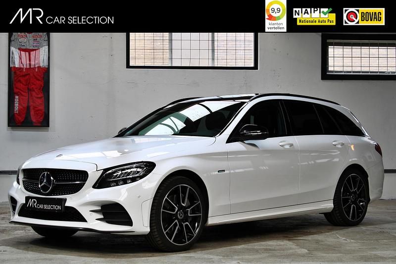 Wit Occasion 2023 Mercedes C300 Stationwagen | € 27.745 (Super prijs) - Afbeelding 1/3