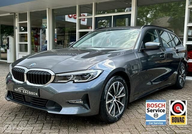 Grijs Gebruikt 2022 BMW 330 Stationwagen | € 26.800 (Super prijs) - Afbeelding 1/4
