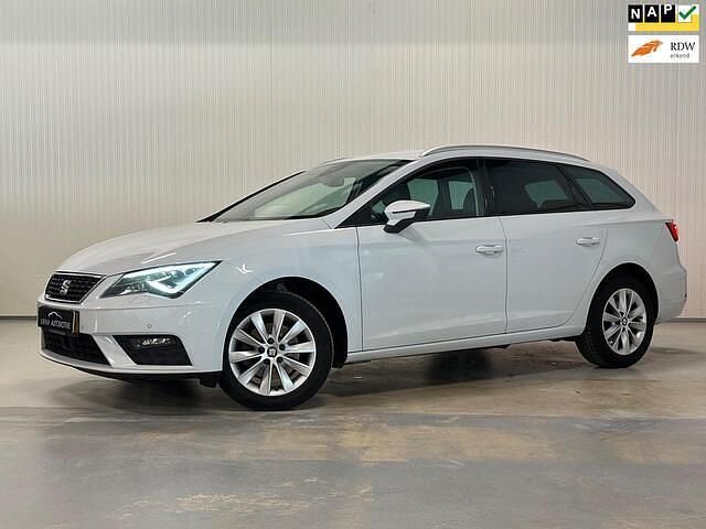 Wit Gebruikt 2019 Seat Leon ST Business Stationwagen | € 14.900 (Eerlijke prijs) - Afbeelding 1/4