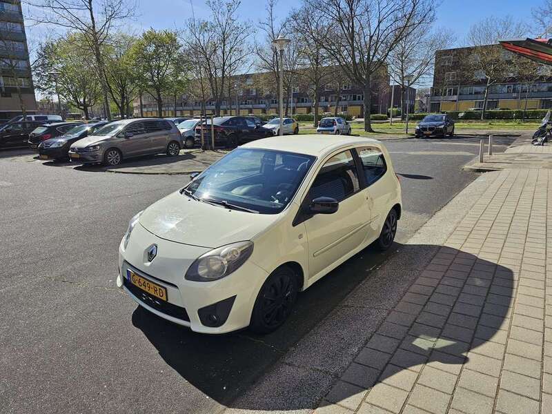 Wit Gebruikt 2011 Renault Twingo Authentique Hatchback | € 2.499 (Eerlijke prijs) - Afbeelding 1/4