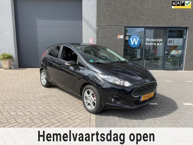 Zwart Gebruikt 2014 Ford Fiesta Titanium Hatchback | € 6.499 (Goede deal) - Afbeelding 1/4