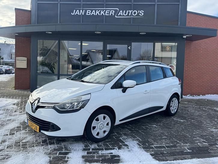 Occasion 2015 Renault Clio IV Expression Stationwagen | € 3.200 (Eerlijke prijs) - Afbeelding 1/4