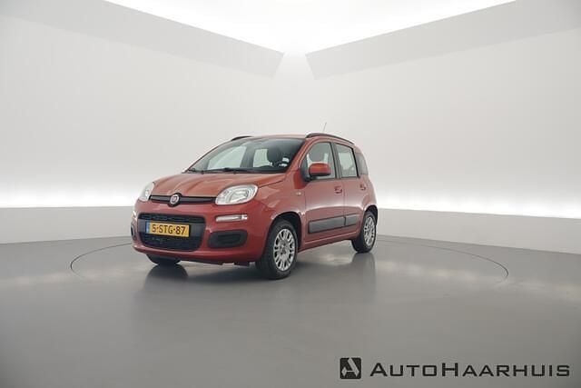 Rood Gebruikt 2013 Fiat Panda Hatchback | € 8.350 (Eerlijke prijs) - Afbeelding 1/3
