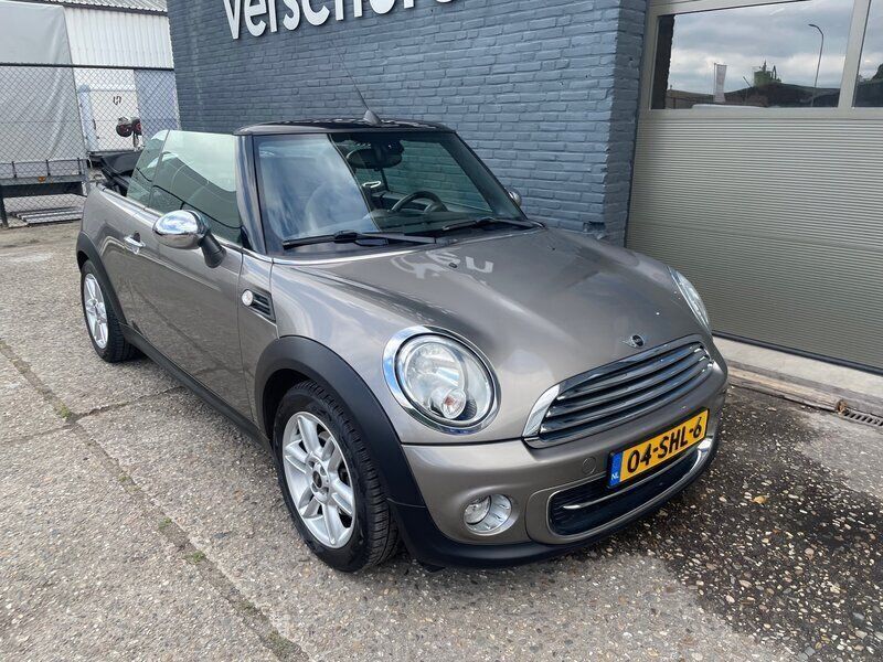 Grijs Gebruikt 2011 Mini Cooper Cabriolet Cabriolet | € 9.950 (Eerlijke prijs) - Afbeelding 1/4