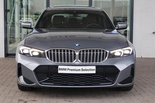 Occasion BMW 330 Comfort Edition 291 PK (214 kW) 2025 Grijs Sedan