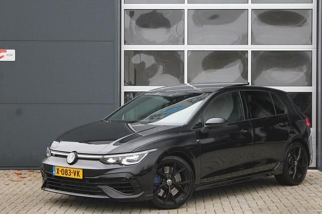 Zwart Occasion 2021 VW Golf VIII R Hatchback | € 35.800 (Eerlijke prijs) - Afbeelding 1/4
