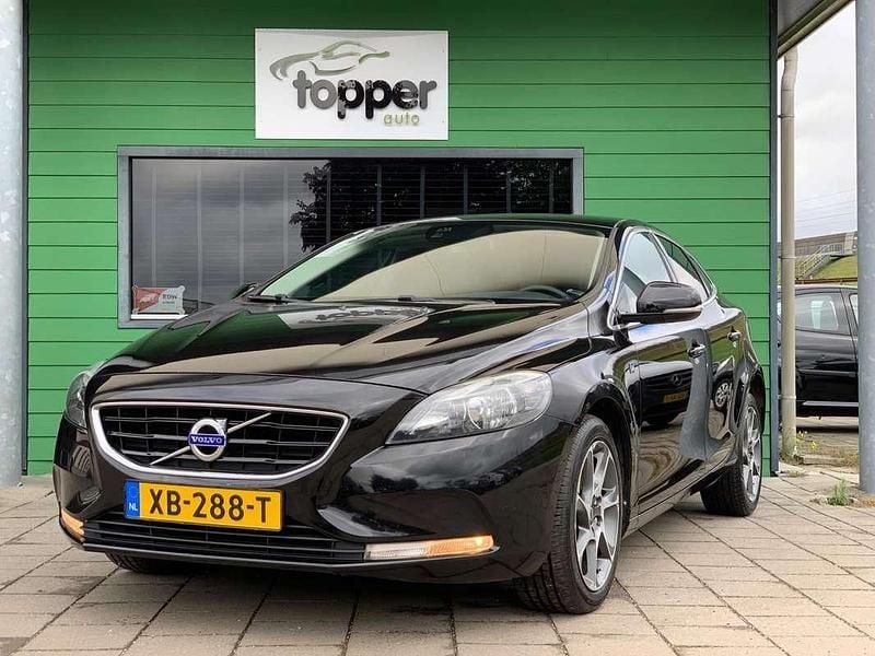 Zwart Gebruikt 2016 Volvo V40 Ocean Race Stationwagen | € 7.745 (Super prijs) - Afbeelding 1/4