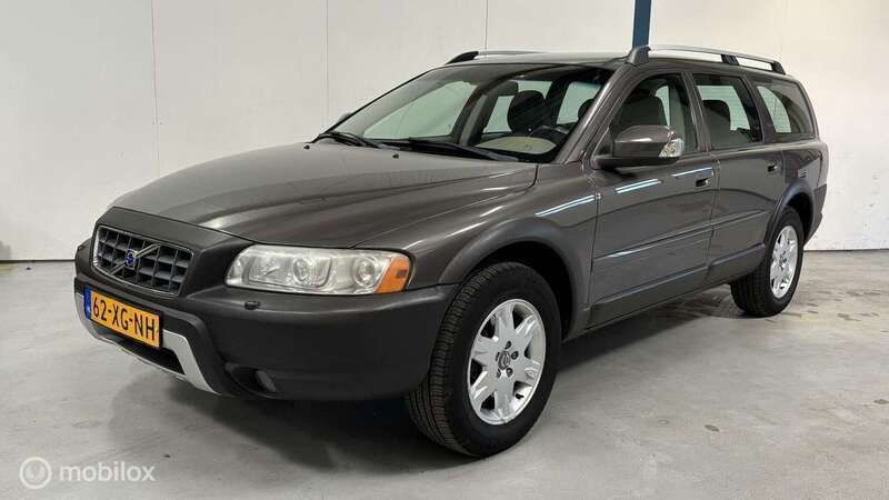 Bruin Gebruikt 2007 Volvo XC70 Summum SUV | € 12.945 (Duur) - Afbeelding 1/4
