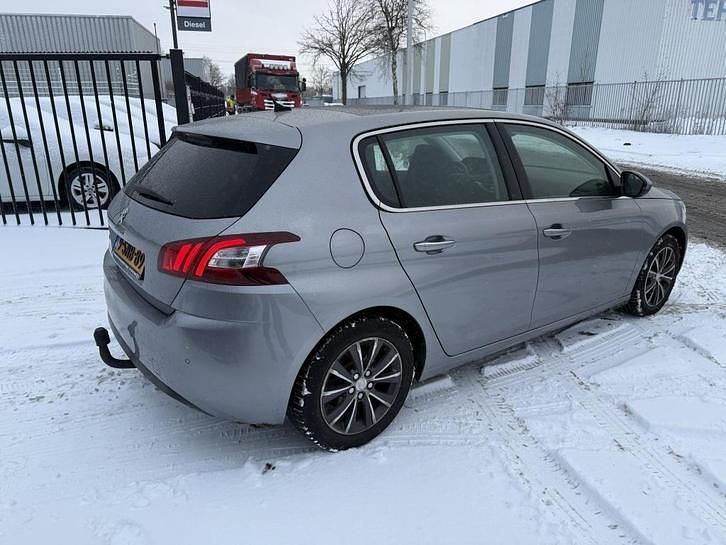 Occasion Peugeot 308 125 PK (91 kW) 2013
