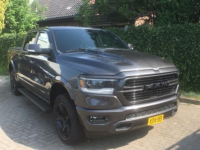 Occasion Dodge Ram 403 PK (296 kW) 2019 Grijs Pickup