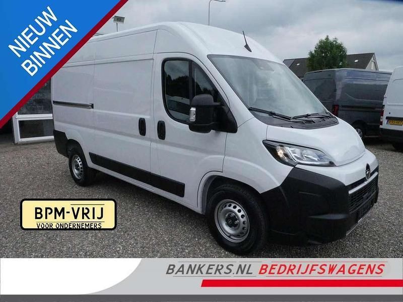 Wit Nieuw 2024 Opel Movano Van | € 29.950 (Duur) - Afbeelding 1/4