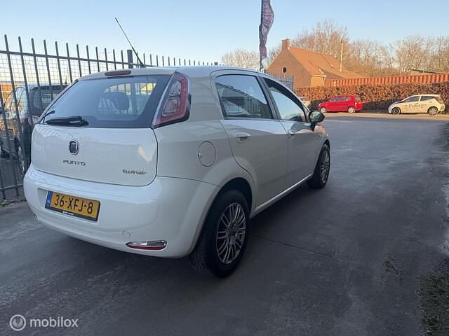 Occasion Fiat Punto Evo 86 PK (63 kW) 2012 Wit Hatchback