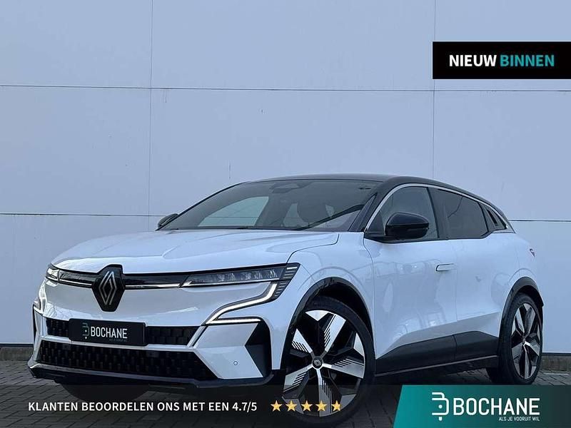 Twotone blanc glacier / noir Occasion 2022 Renault Megane E-Tech Iconic Hatchback | € 24.700 (Eerlijke prijs) - Afbeelding 1/4