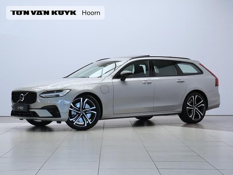 Zilver Gebruikt 2025 Volvo V90 Plus Stationwagen | € 56.950 (Duur) - Afbeelding 1/4