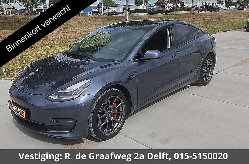 Grijs Gebruikt 2020 Tesla Model 3 Long Range AWD Sedan | € 22.700 (Goede deal) - Afbeelding 1/3