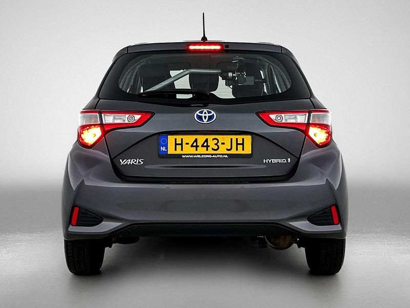 Occasion Toyota Yaris Active 74 PK (54 kW) 2020 Grijs metallic Hatchback