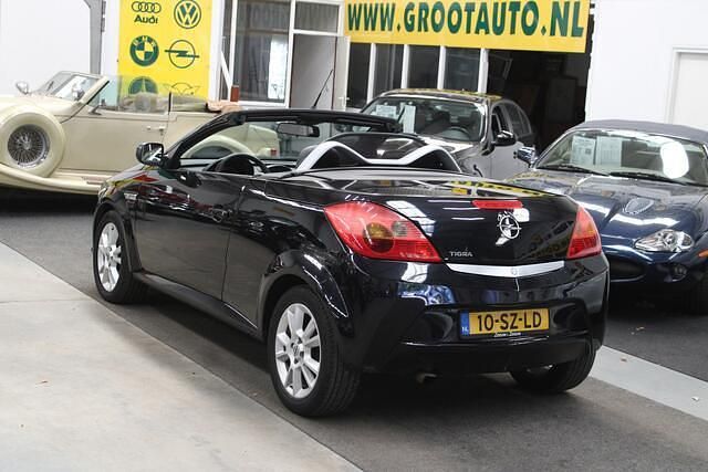 Occasion Opel Tigra Sport 90 PK (66 kW) 2006 Zwart Cabriolet