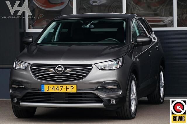 Grijs Gebruikt 2020 Opel Grandland X Innovation SUV | € 18.950 (Goede deal) - Afbeelding 1/4