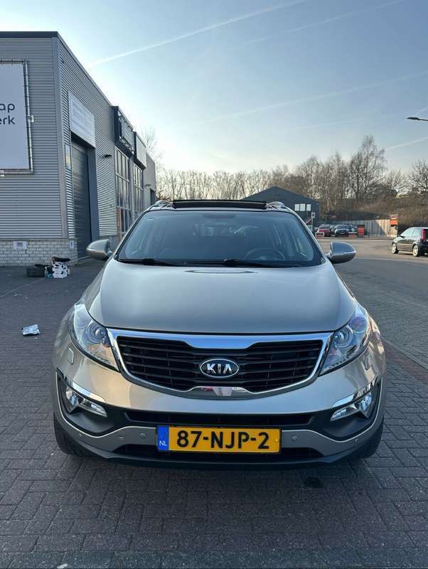 Grijs Gebruikt 2010 Kia Sportage Comfort SUV | € 14.499 - Afbeelding 1/4