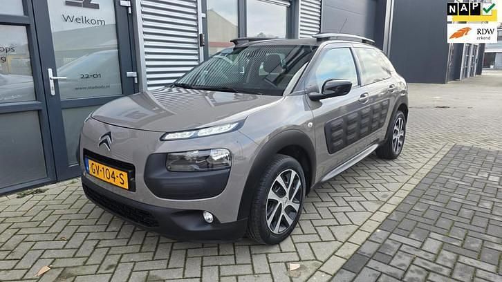 Occasion 2015 Citroën C4 Cactus Feel Hatchback | € 4.500 (Goede deal) - Afbeelding 1/4