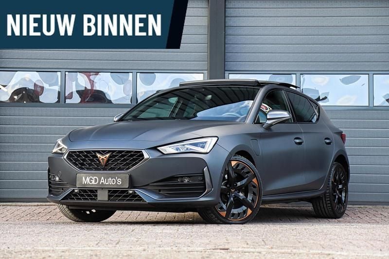 Grijs Gebruikt 2021 Cupra Leon VZ Hatchback | € 28.950 (Iets duurder) - Afbeelding 1/4