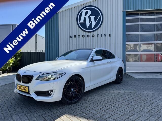 Wit Gebruikt 2014 BMW 220 Executive Coupé | € 13.999 (Duur) - Afbeelding 1/4