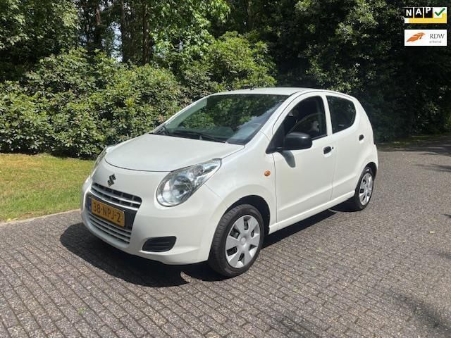 Wit, metallic lak Gebruikt 2010 Suzuki Alto Comfort+ Hatchback | € 2.900 (Eerlijke prijs) - Afbeelding 1/4
