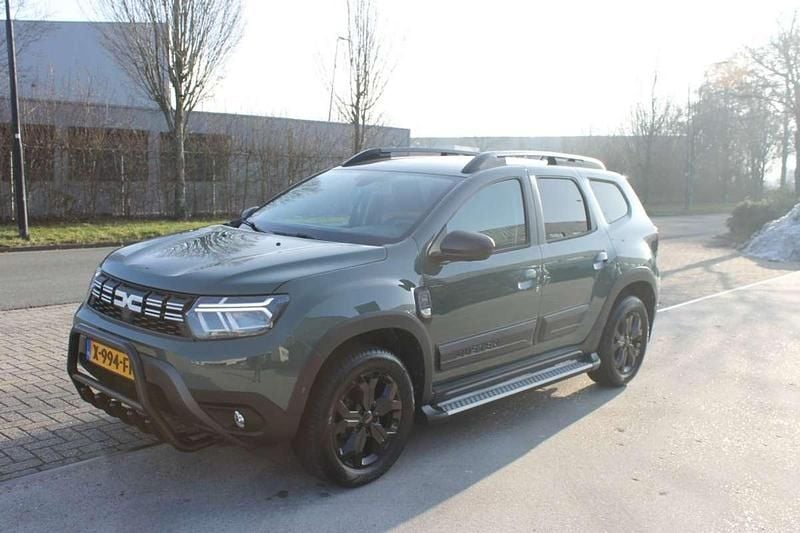 Grijs Occasion 2023 Dacia Duster SUV | € 20.500 (Eerlijke prijs) - Afbeelding 1/4