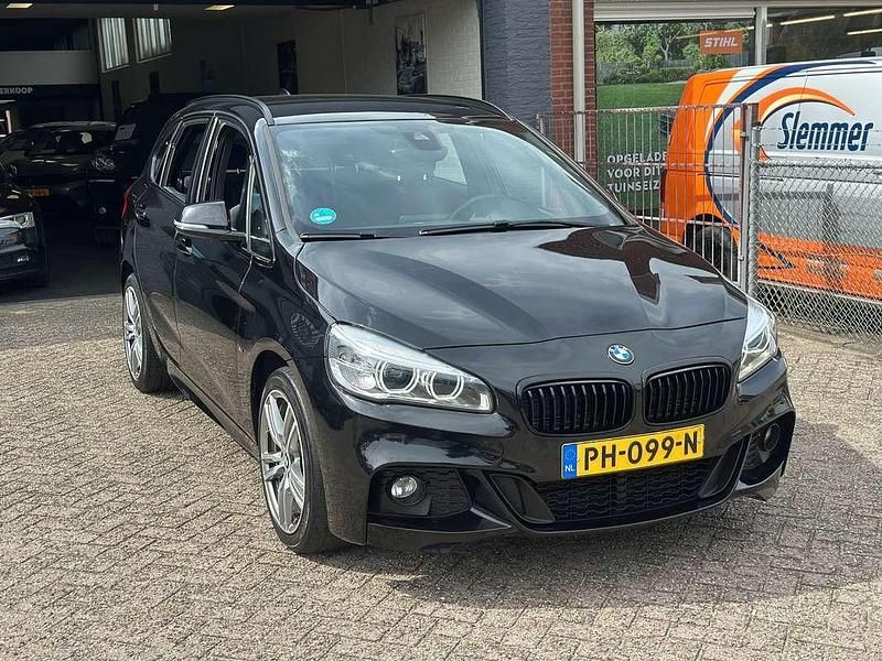 Occasion BMW 218 Active Tourer Executive 136 PK (100 kW) 2017 Zwart MPV