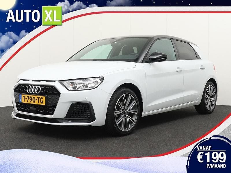 Wit Gebruikt 2022 Audi A1 Advanced Hatchback | € 23.940 (Eerlijke prijs) - Afbeelding 1/4