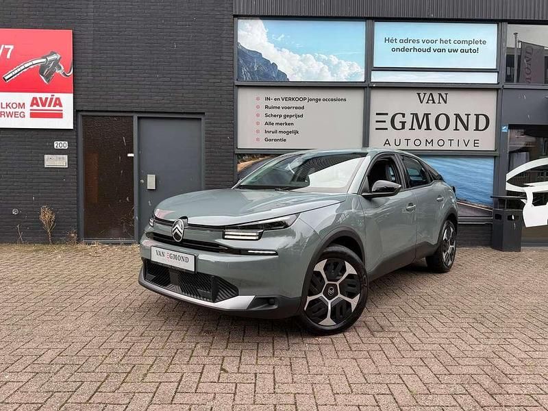 Groen, metallic lak Nieuw 2025 Citroën C4 SUV | € 26.950 (Super prijs) - Afbeelding 1/4